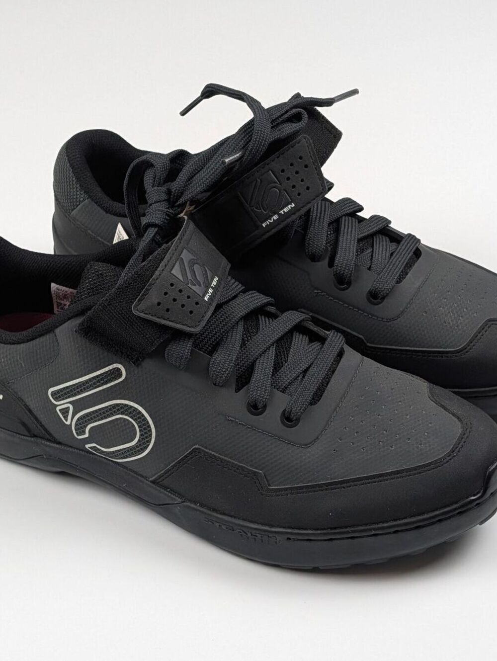 Five Ten Kestrel Lace MTB Shoes Mens 11 Black SPD Clipless Stealth NWT Gorpcore